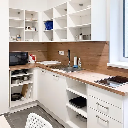 Beskydy House Hostel *